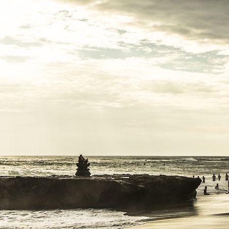 Como Uma Canggu Екстериор снимка